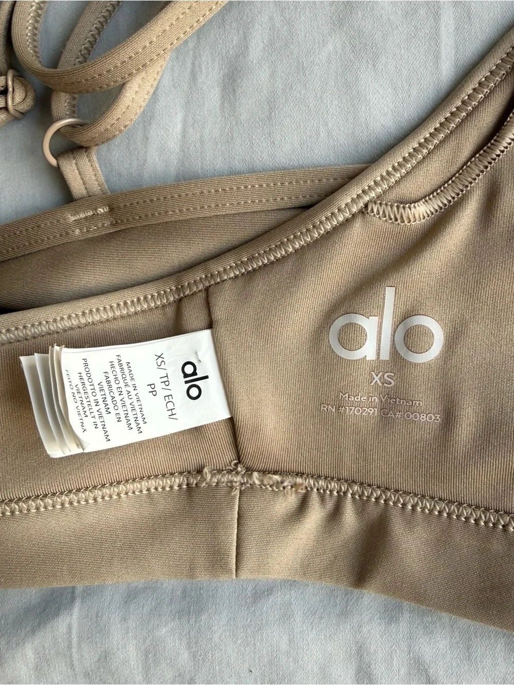 ALO Yoga Airlift Intrigue Bra Size XS